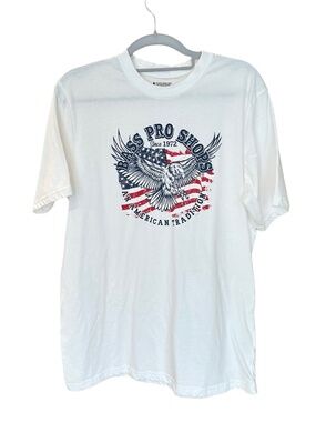 Bass Pro Shops Men's White Red & Blue Graphic Short Sleeve Tee Med